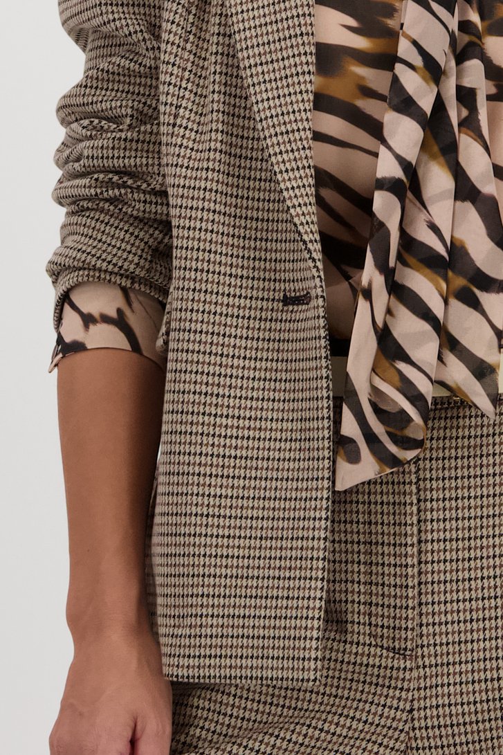 Beige blazer met fijn pied-de-poule motief van Claude Arielle voor Dames