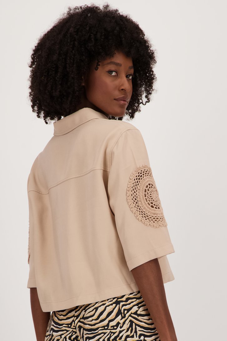 Beige cropped blouse met gehaakt detail van Louise voor Dames