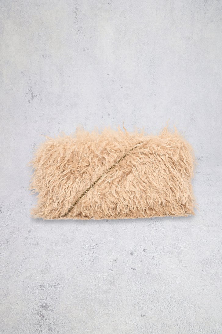 Voorkant van Beige faux fur clutch door Bulaggi voor Dames