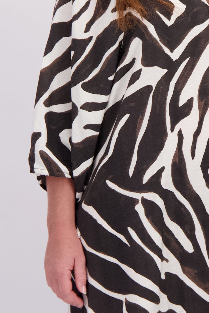Detail van Beige midi-kleedje met zebraprint door ONLY Carmakoma voor Dames