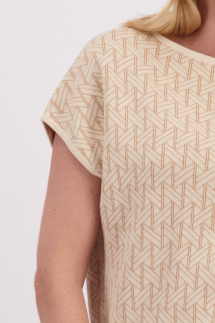 Detail van Beige mouwloze trui met print door Libelle voor Dames