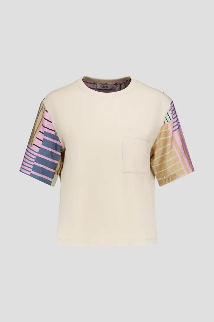 Beige T-shirt met roze mouwen