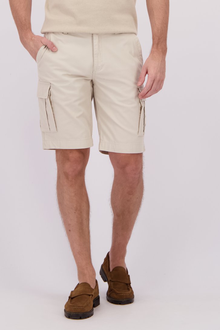 Détail de Bermuda beige avec poches cargo de Brassville pour Hommes