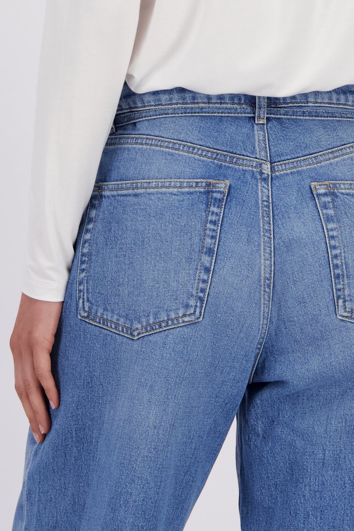 Detail van Blauwe jeans met striklint - Wide leg fit door Liberty Island Denim voor Dames