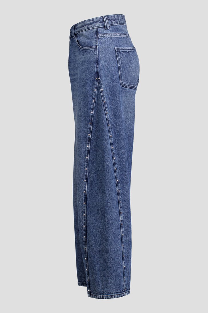 Productfoto 2 van Blauwe jeans met studs - Barrel fit door Louise voor Dames