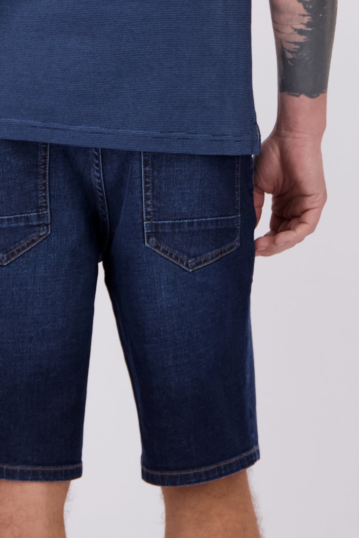 Detail van Blauwe jeanssshort door Ravøtt voor Heren