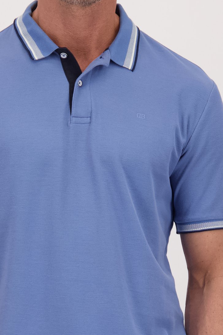 Detail van Blauwe polo met wit accent door Dansaert Blue voor Heren