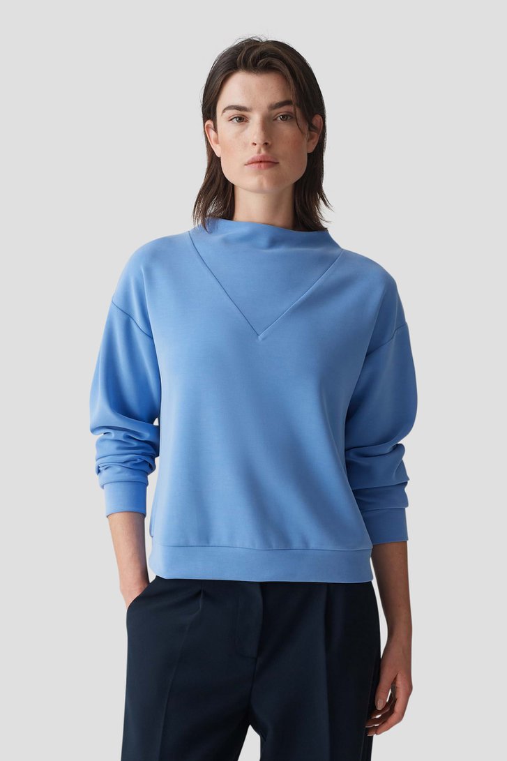 Blauwe trui met matte afwerking van Opus voor Dames