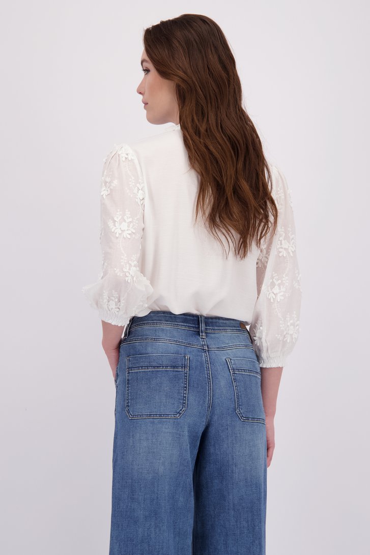 Le dos de Blouse blanche à motif floral brodé de Geisha pour Femmes