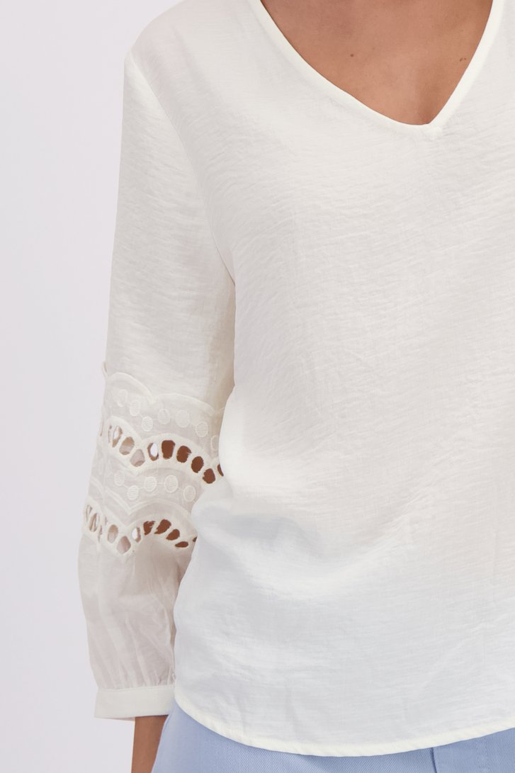 Détail de Blouse blanche en tissu froissé élégant de JDY pour Femmes