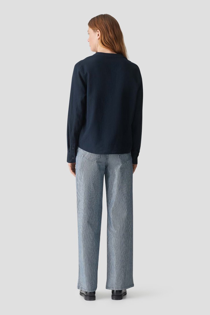 Blouse bleue avec décolleté en V de Opus pour Femmes