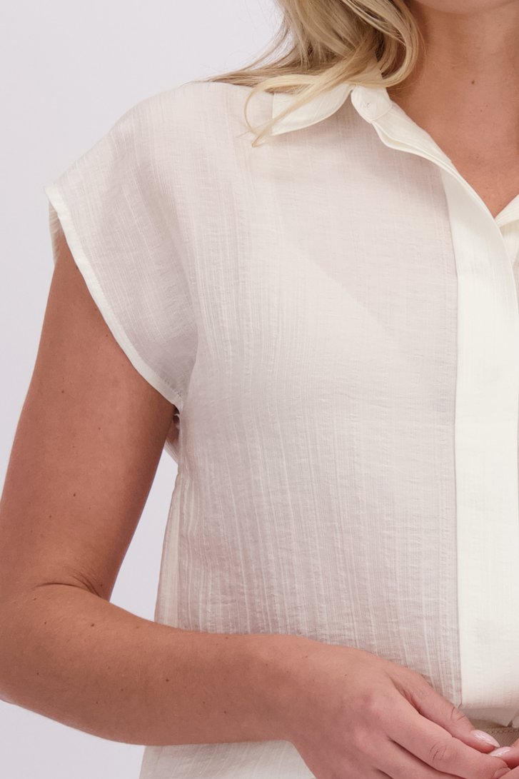 Détail de Blouse écru en tissu finement texturé de Liberty Loving nature pour Femmes