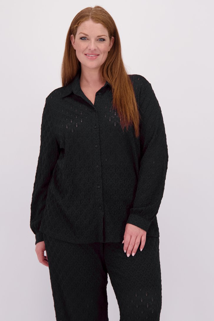 Le devant de Blouse noire effet dentelle de ONLY Carmakoma pour Femmes