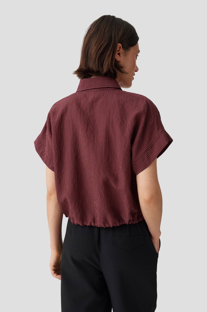 Le dos de Blouse rayée bordeaux avec cordon à nouer de Opus pour Femmes