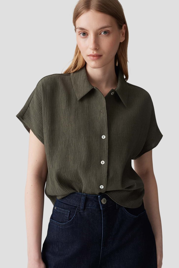 Le devant de Blouse vert foncé à texture froissée de Opus pour Femmes