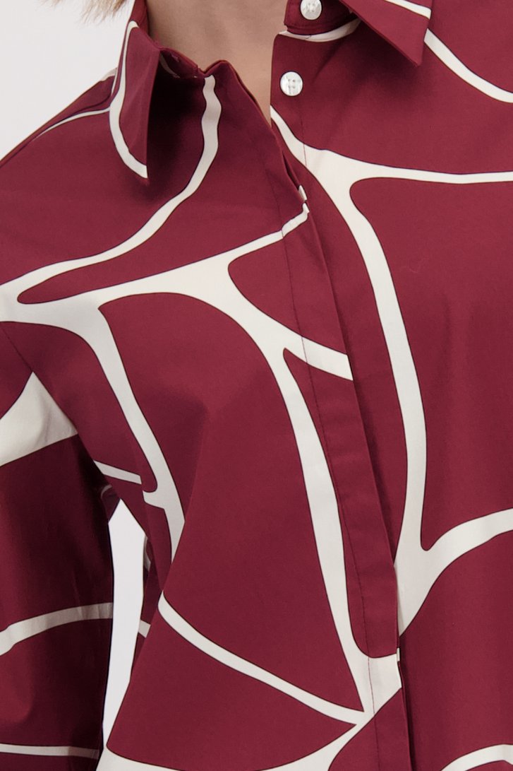 Detail van Bordeaux-witte blouse door D'Auvry voor Dames