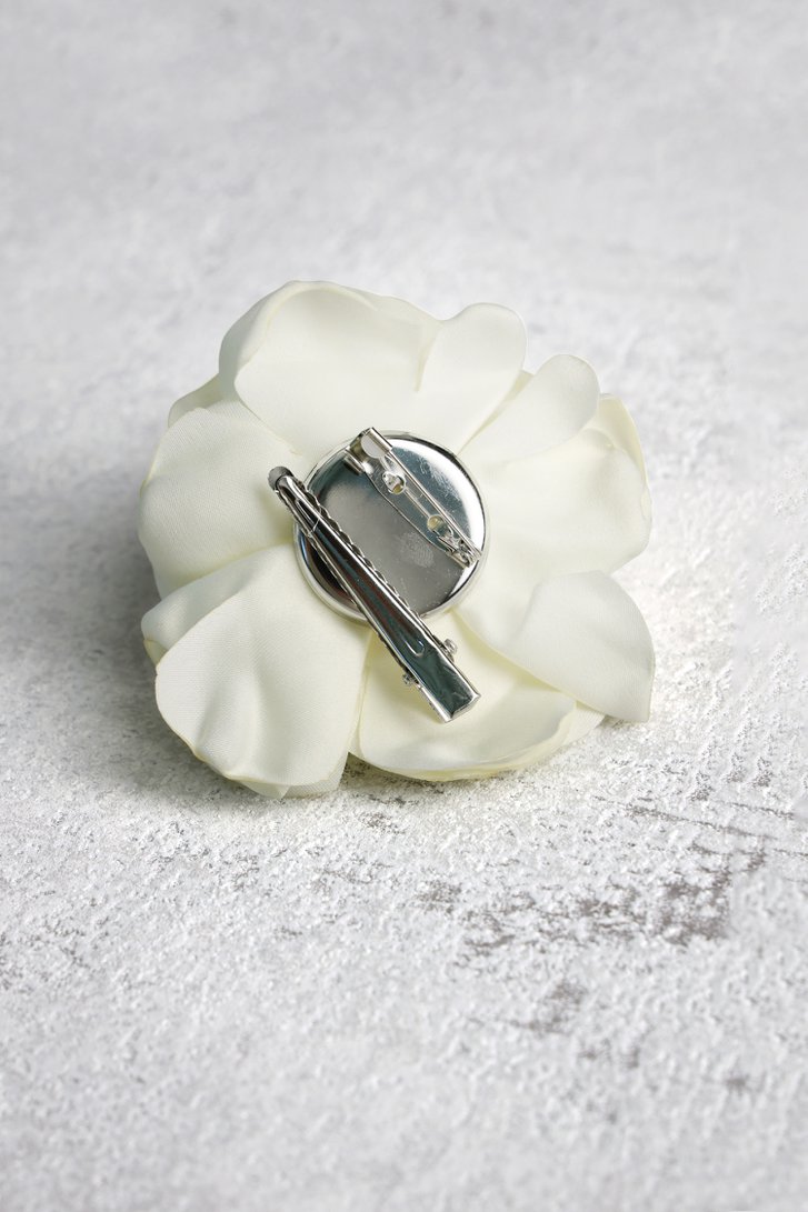 Broche fleur écrue de Liberty Island pour Femmes