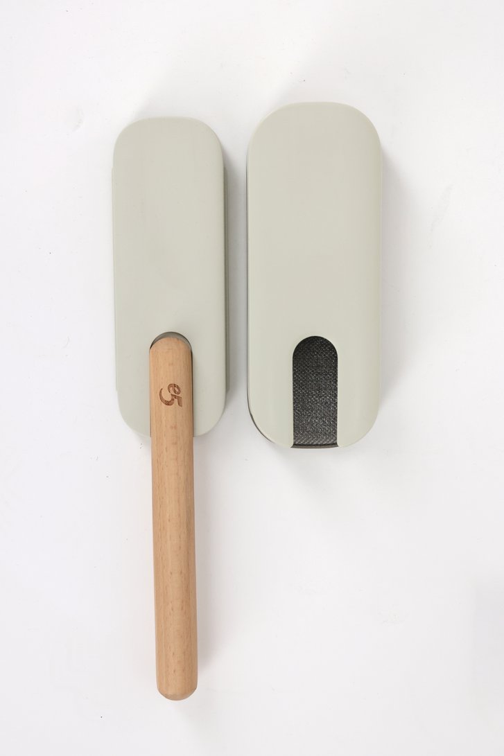 Brosse à vêtements de e5 pour Femmes