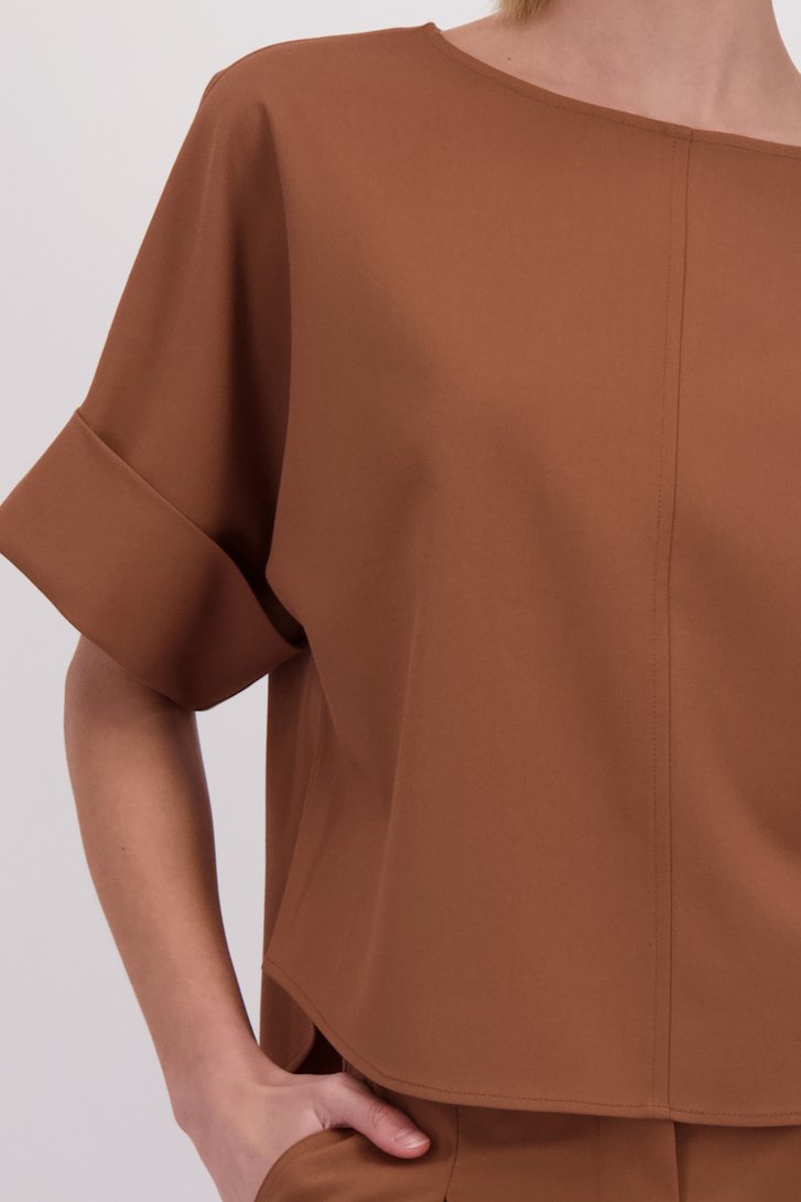 Detail van Bruine blouse met 3/4 mouwen door D'Auvry voor Dames