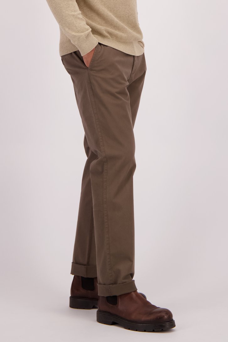 Voorkant van Bruine chino door Ravøtt voor Heren