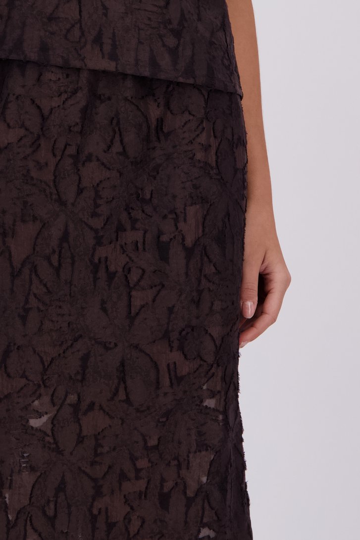 Detail van Bruine rok met broderie door Louise voor Dames