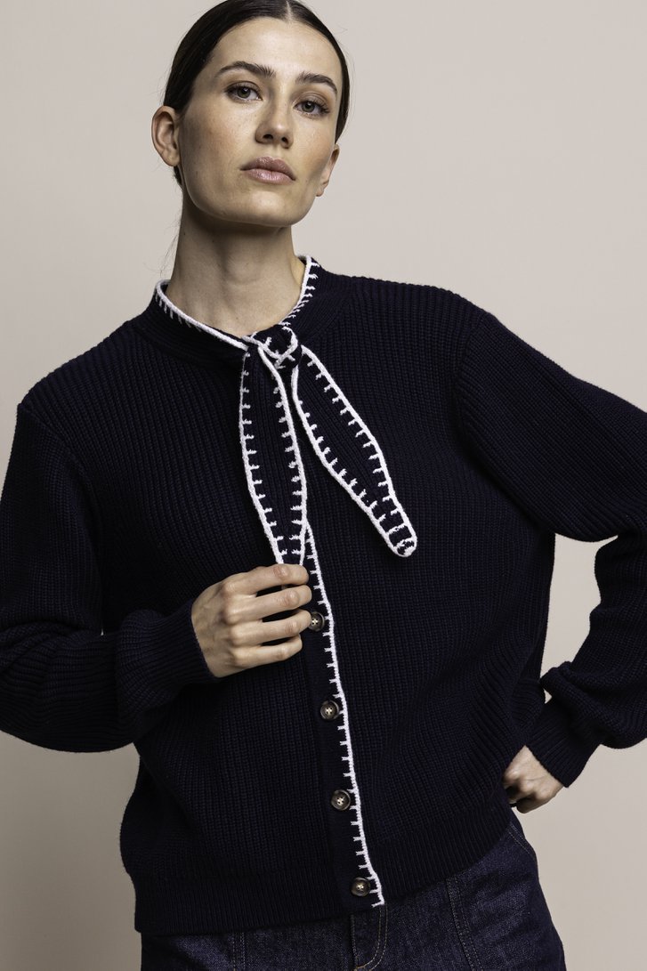 Photo supplémentaire 5 de Cardigan bleu foncé avec foulard de LŌVING pour Femmes