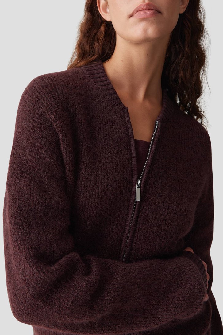Détail de Cardigan bordeaux en laine et mohair de Opus pour Femmes