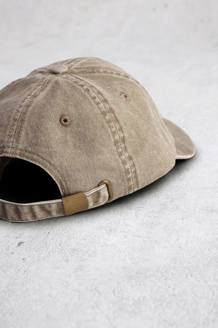 Photo produit 1 de Casquette beige à effet délavé de Louise pour Femmes