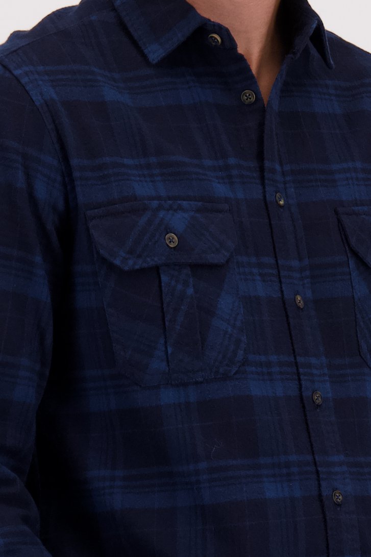 Détail de Chemise à carreaux bleu foncé  de Ravøtt pour Hommes