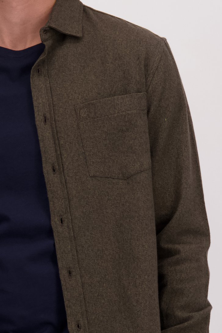 Détail de Chemise en flanelle vert foncé – Regular fit de Ravøtt pour Hommes