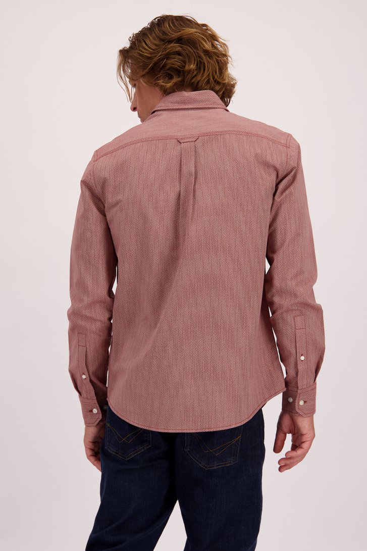 Le dos de Chemise rouge à imprimé discret de Ravøtt pour Hommes