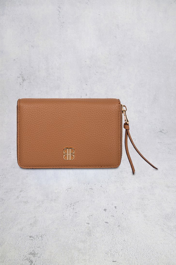 Voorkant van Cognackleurige portemonnee met leather look door Laurent David voor Dames