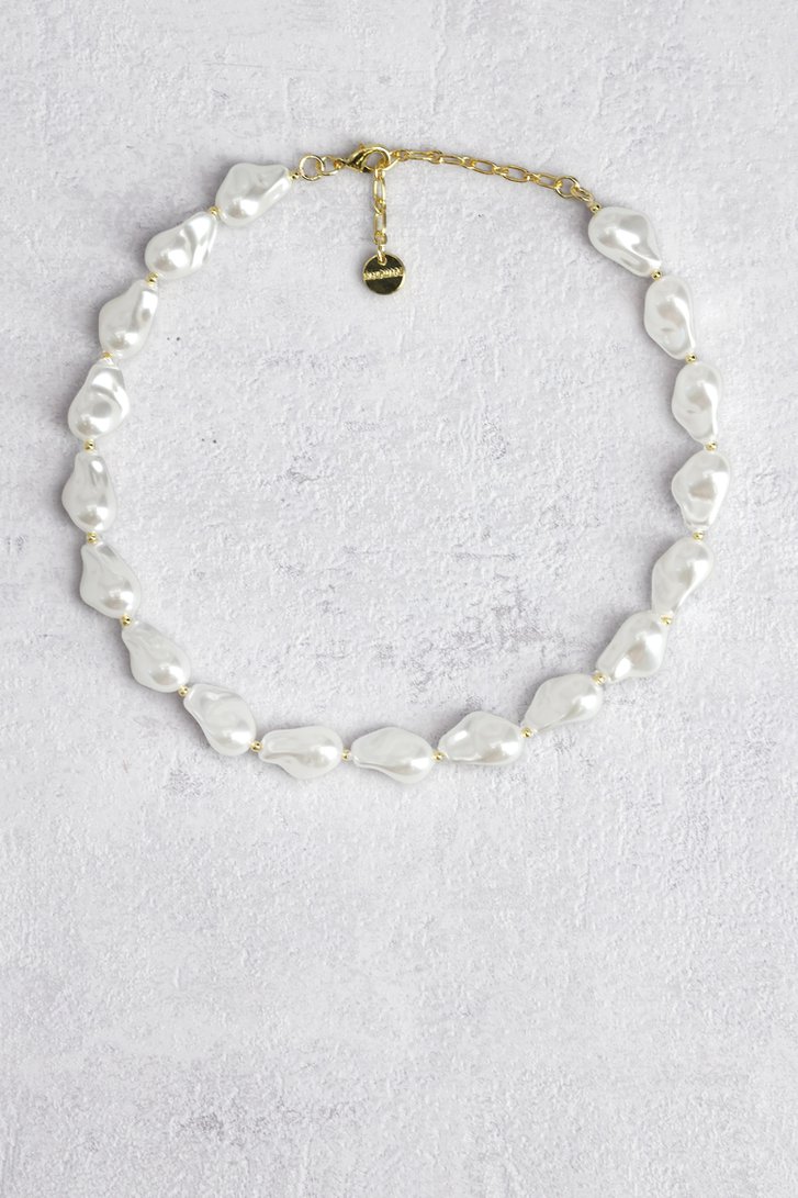 Le devant de Collier avec perles blanches à effet nacré de Liberty Island pour Femmes