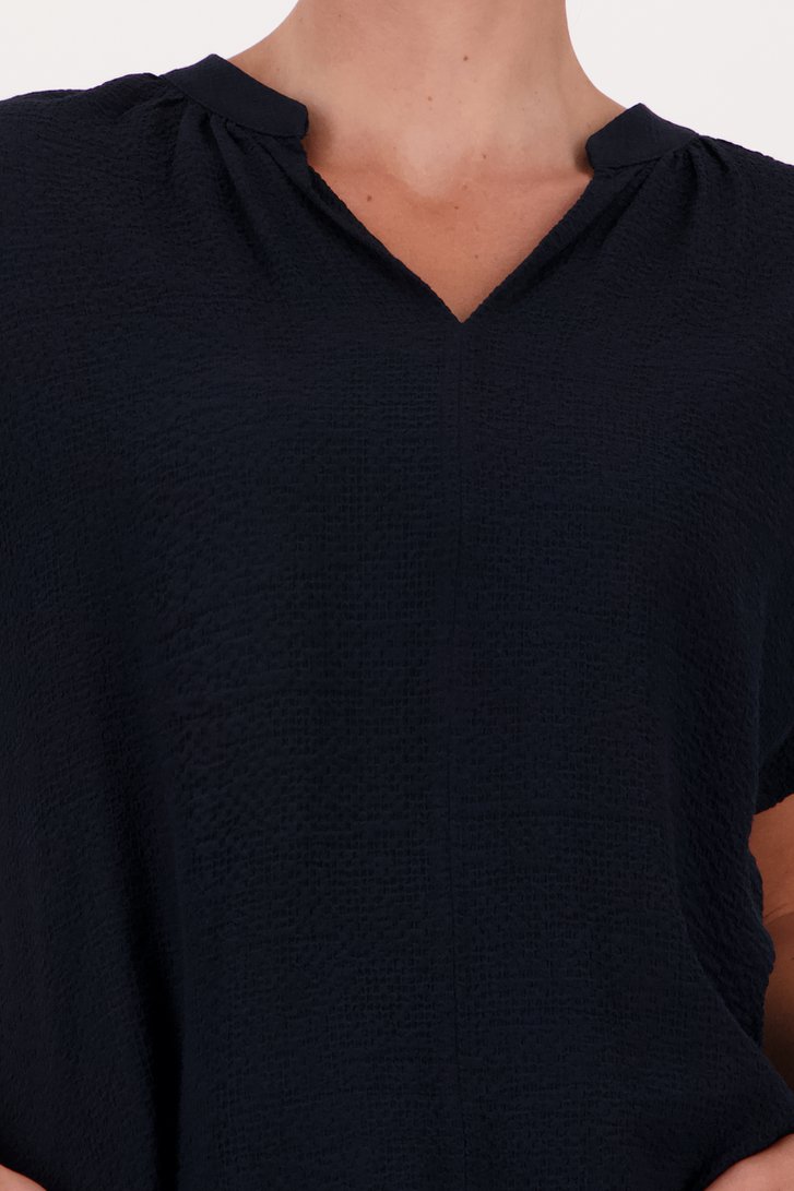 Donkerblauwe blouse met fijne textuur van Opus voor Dames