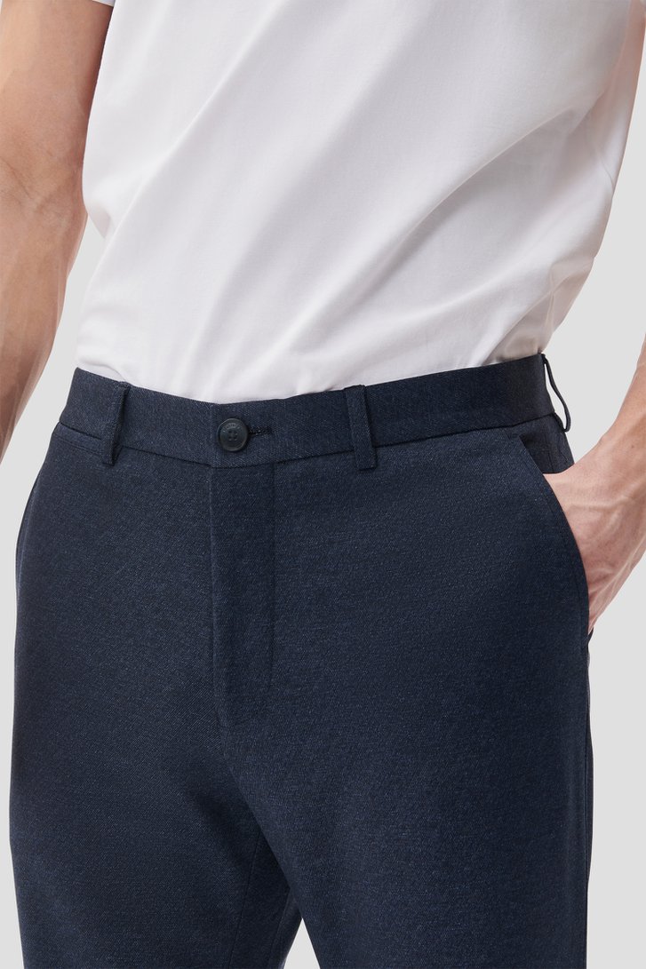 Detail van Donkerblauwe broek met stretch door Matinique voor Heren