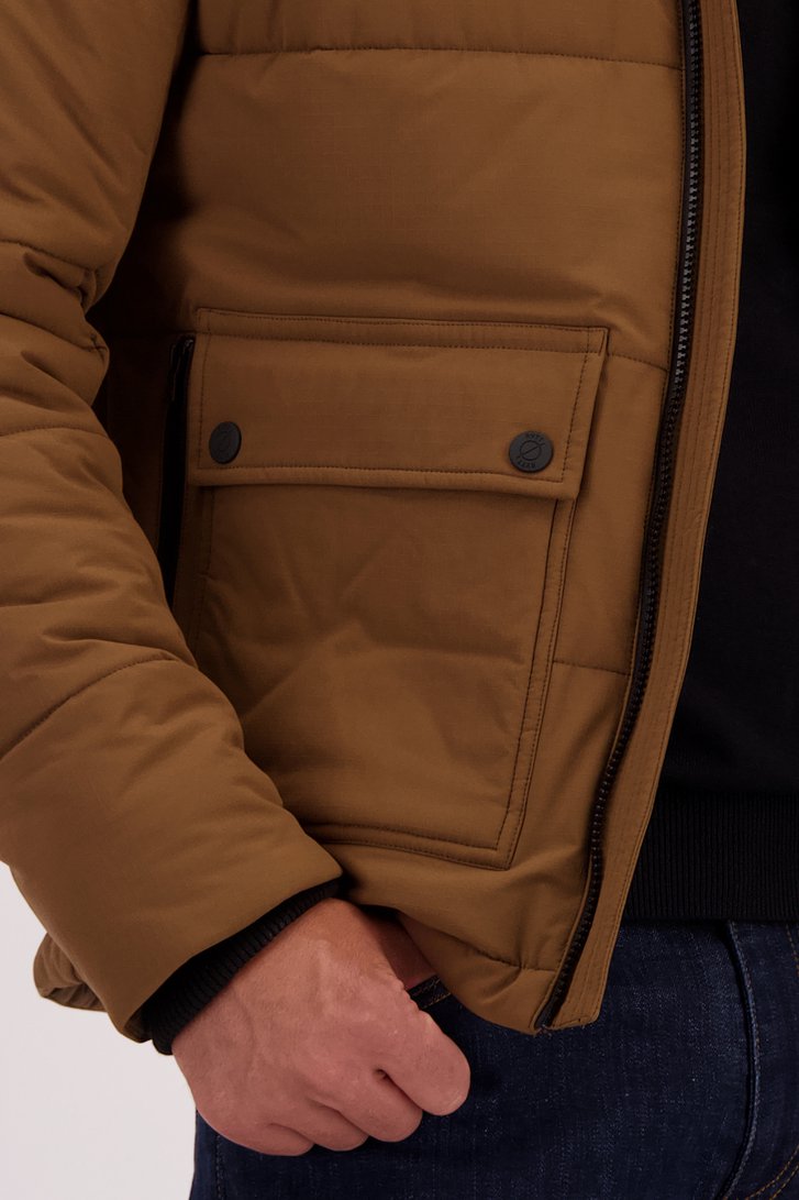 Détail de Doudoune marron avec capuche amovible de Ravøtt pour Hommes