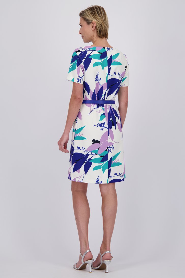 Ecru kleed met blauw-paarse bladerprint van Claude Arielle voor Dames