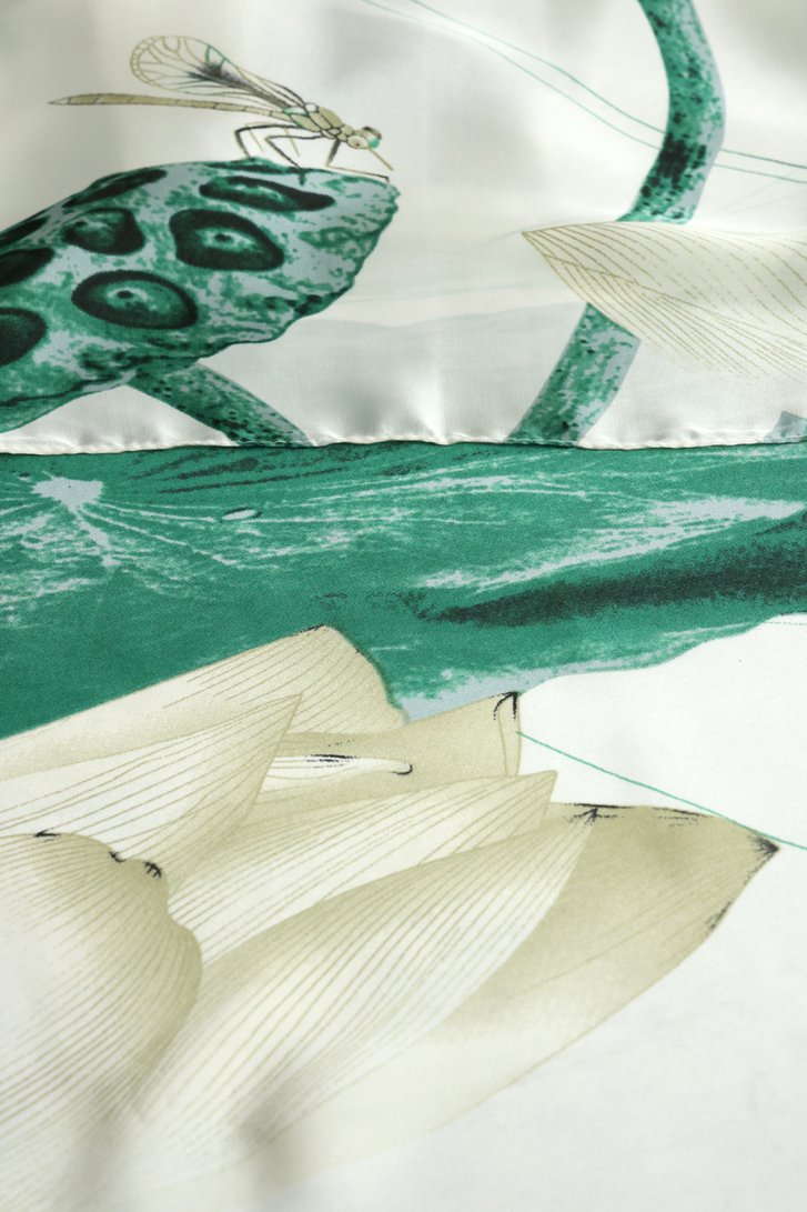 Productfoto 1 van Ecru sjaaltje met bloemenprint door Modeno voor Dames