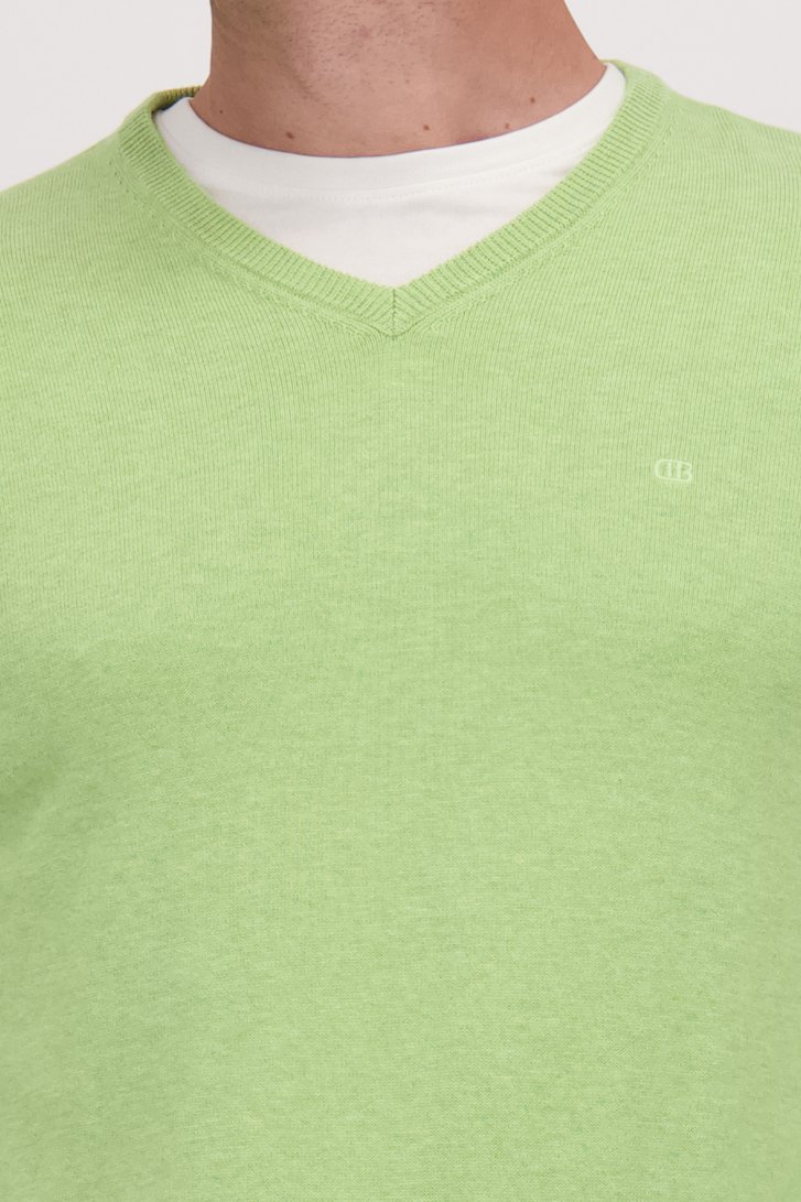 Detail van Fijne lichtgroene trui met V-hals door Dansaert Blue voor Heren