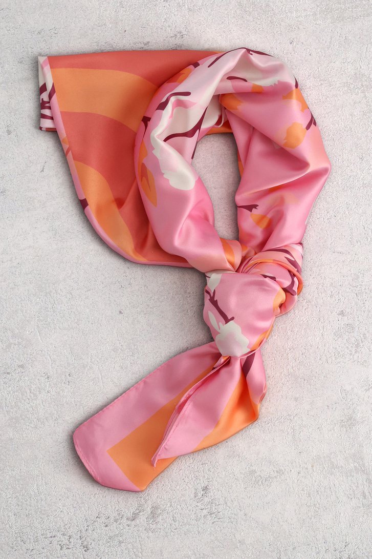 Le devant de Foulard à imprimé floral orange et rose de Liberty Island pour Femmes