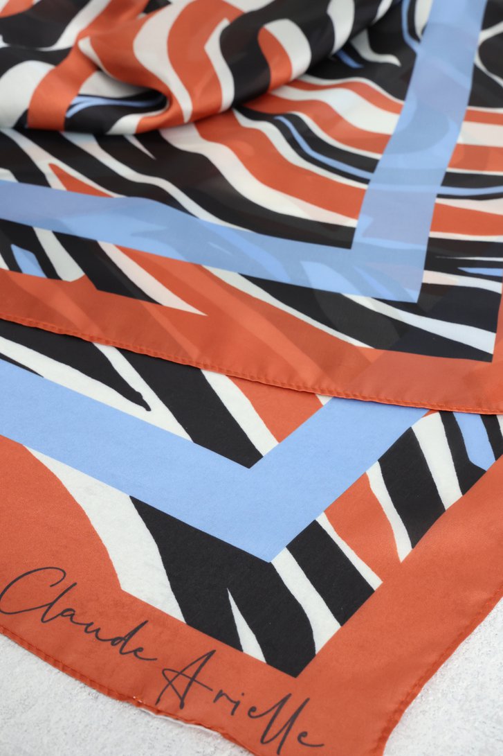 Photo produit 1 de Foulard à imprimé graphique rouille, bleu et écru de Claude Arielle pour Femmes