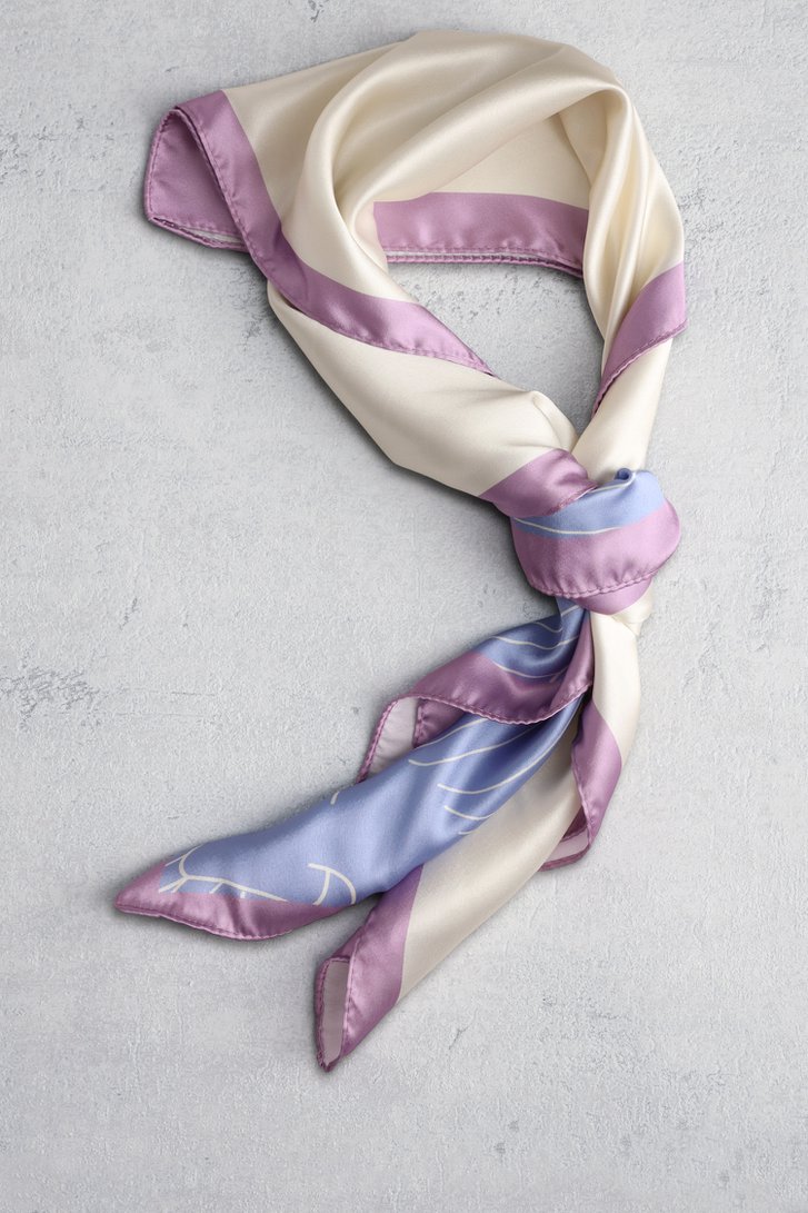 Foulard fin à motif floral violettes et bleues de D'Auvry pour Femmes