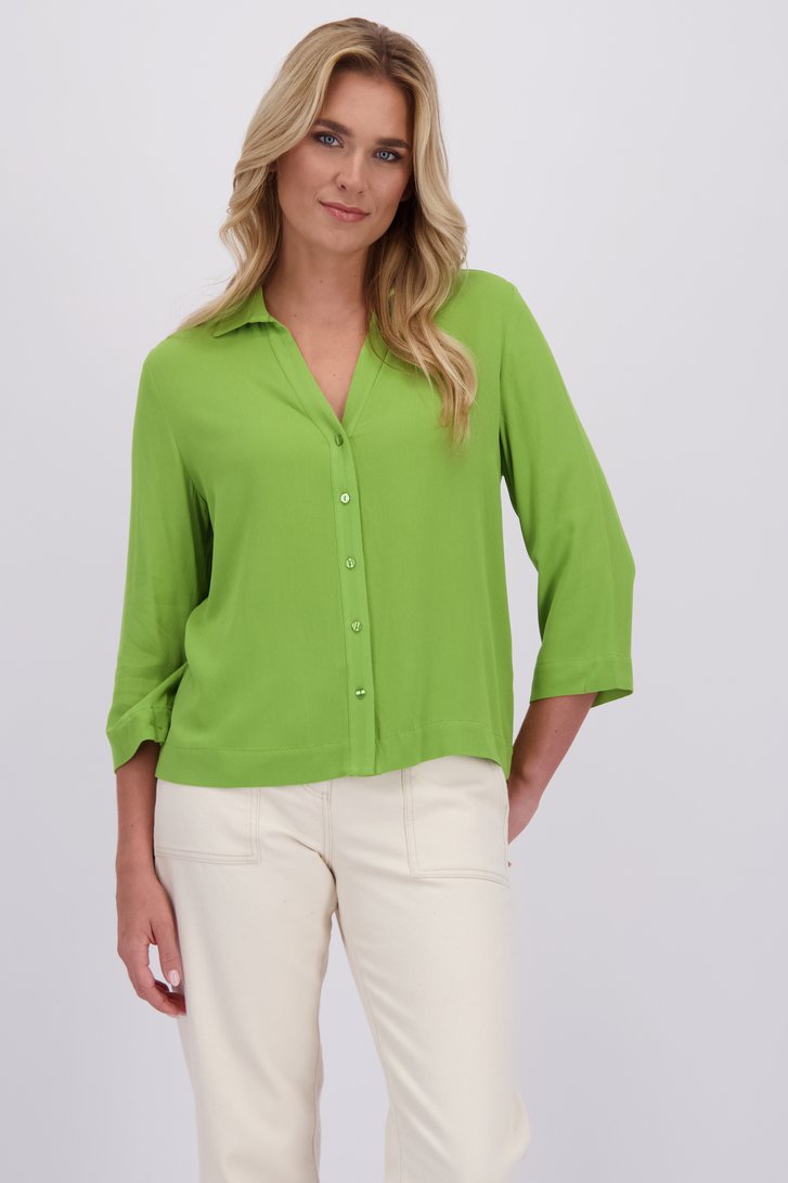Voorkant van Groene blouse met driekwartmouwen door Libelle voor Dames
