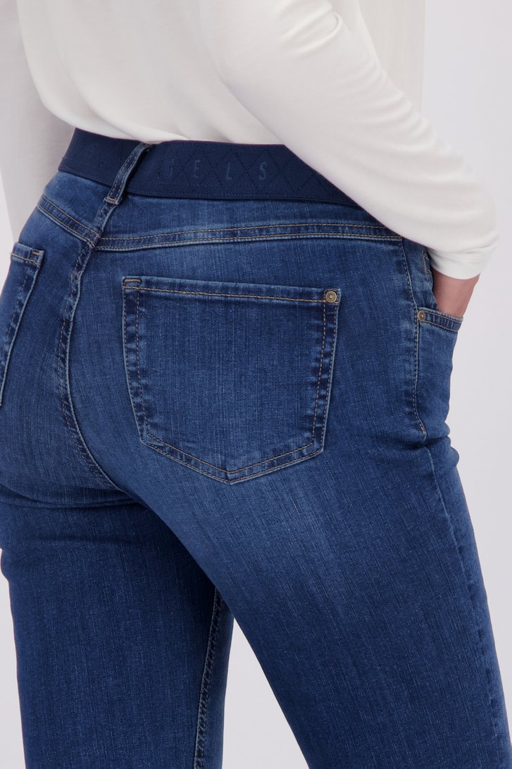 Détail de Jean bleu à taille élastiquée – Slim fit de Angels pour Femmes