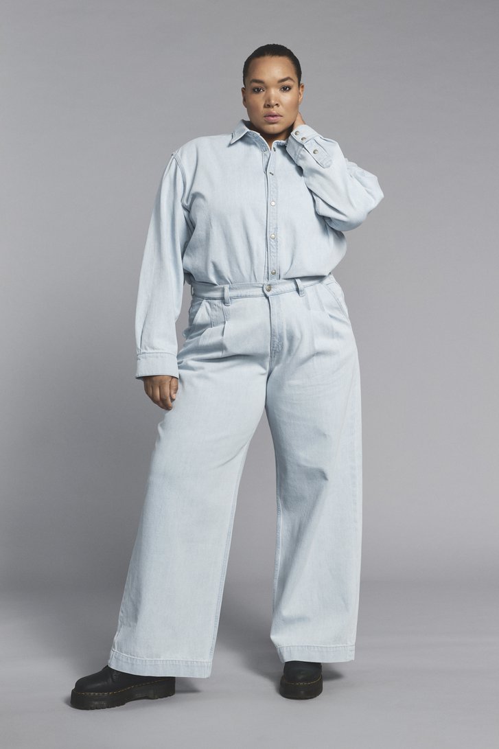 Jean bleu clair - Wide leg fit - Bourgeois de Murielle Victorine Scherre pour Femmes