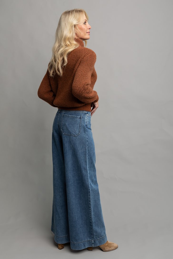 Le dos de Jean bleu moyen évasé de AC by Annelien Coorevits pour Femmes