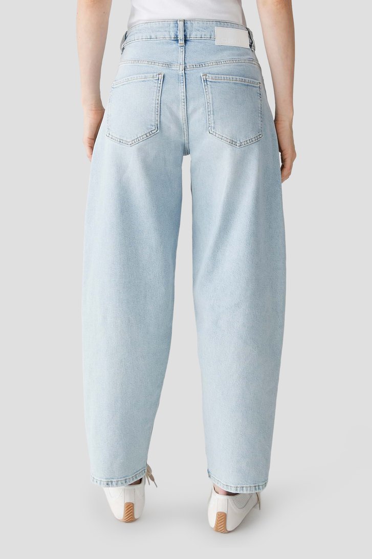 Le dos de Jean cheville bleu clair - Barrel fit de Opus pour Femmes