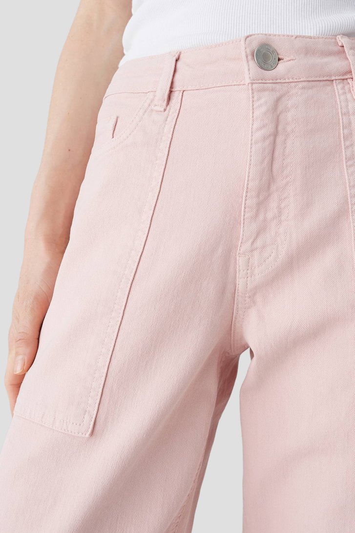 Détail de Jean cheville rose - Coupe barrel de Opus pour Femmes