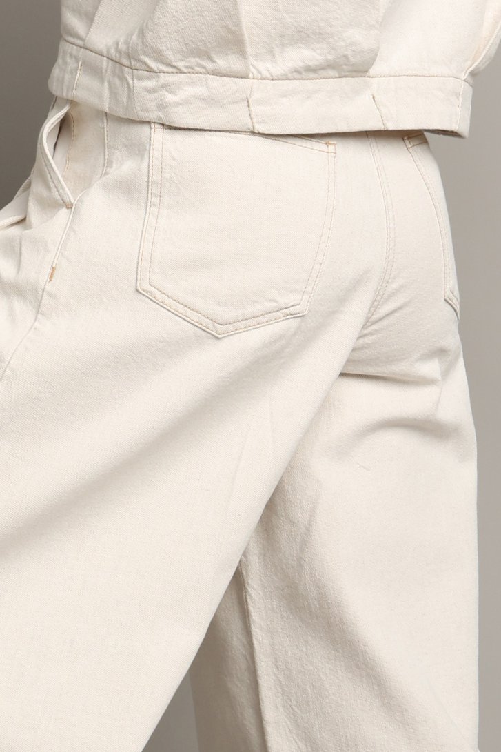 Détail de Jean écru – Wide leg fit de Liberty Island Denim pour Femmes