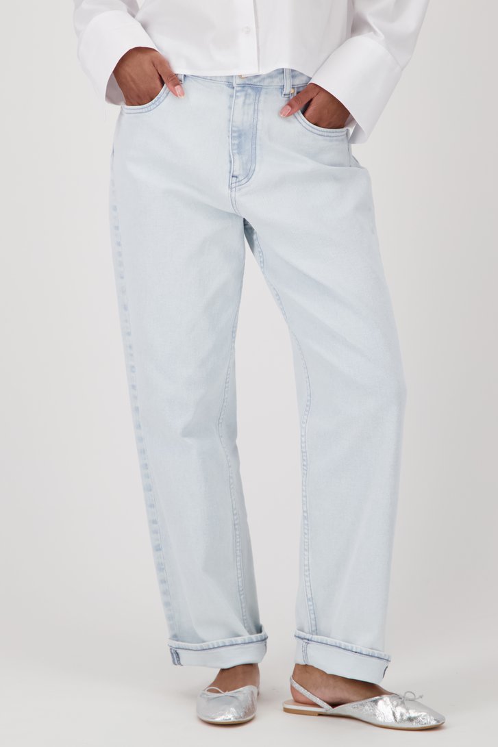 Le devant de Jean fuselé bleu clair à l’aspect délavé de Louise pour Femmes